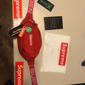 Supreme waist bag ss18 red